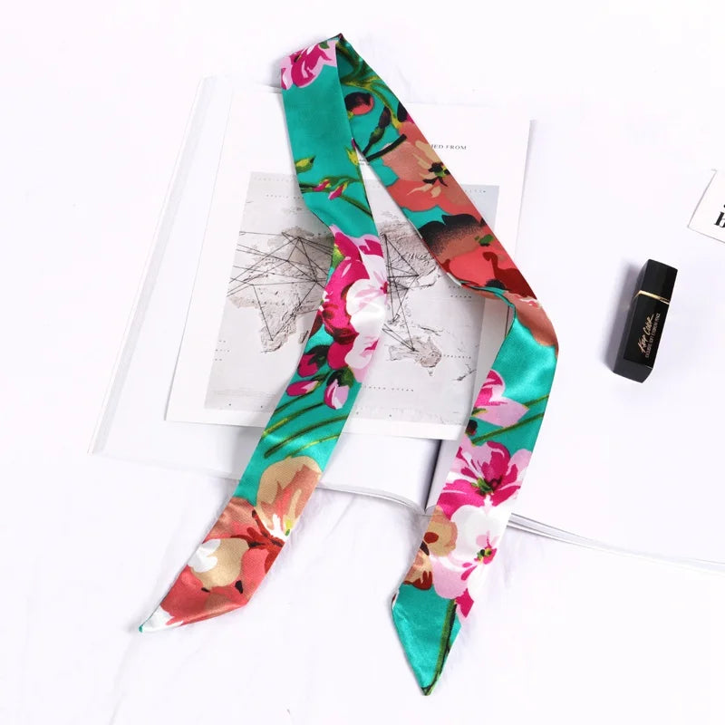 Foulard long et fleuri Flavie