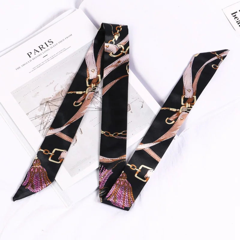 Foulard long et fleuri Flavie