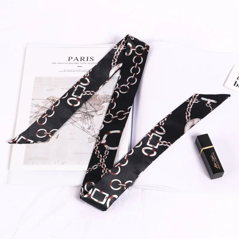 Foulard long et fleuri Flavie