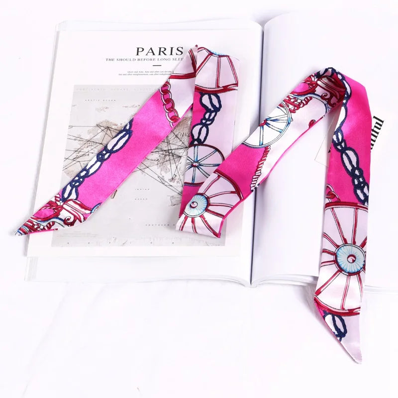 Foulard long et fleuri Flavie