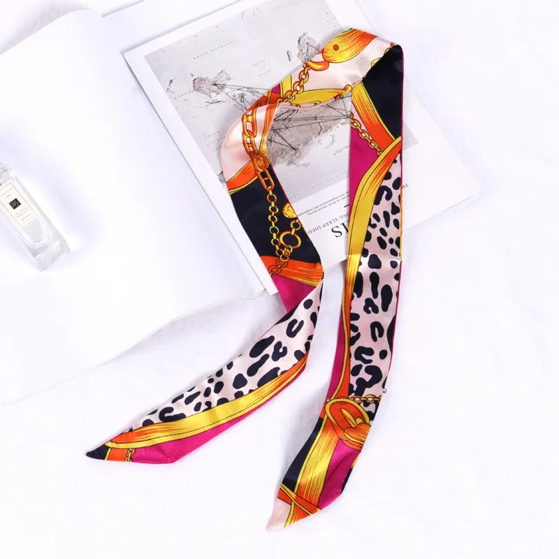 Foulard long et fleuri Flavie