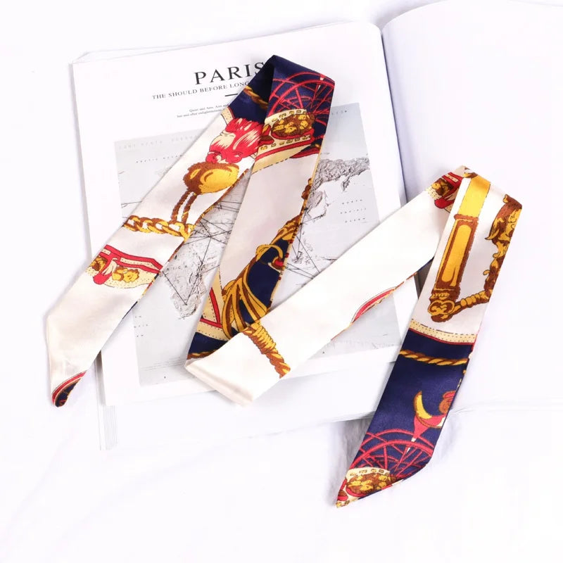 Foulard long et fleuri Flavie