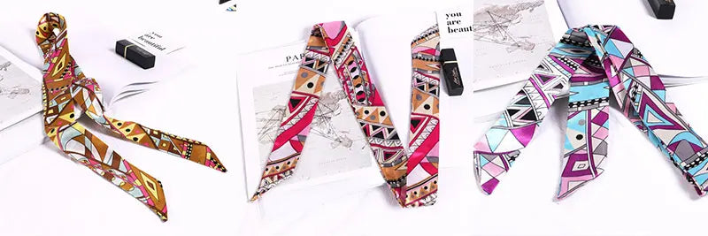 Foulard long et fleuri Flavie