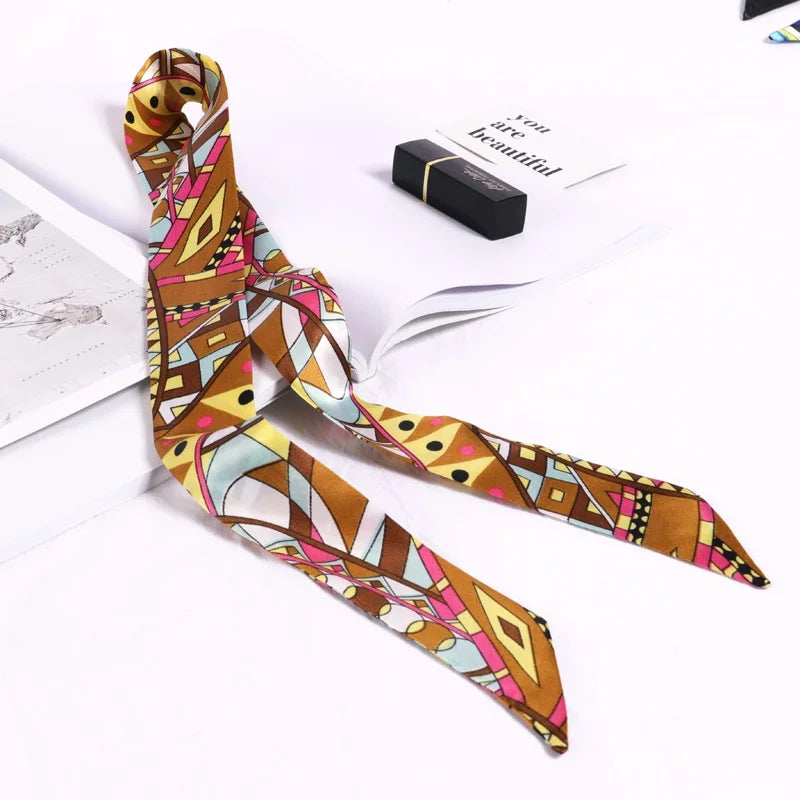 Foulard long et fleuri Flavie