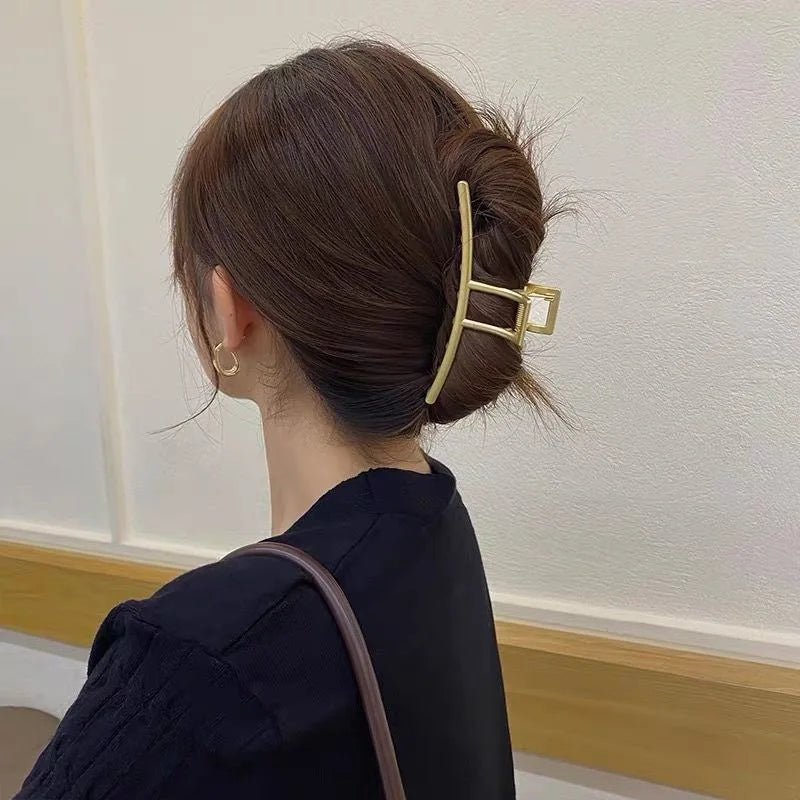 Pince à cheveux style coréen en métal