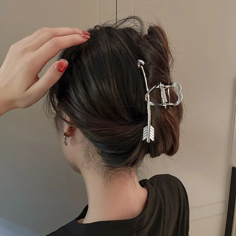 Pince à cheveux style coréen en métal