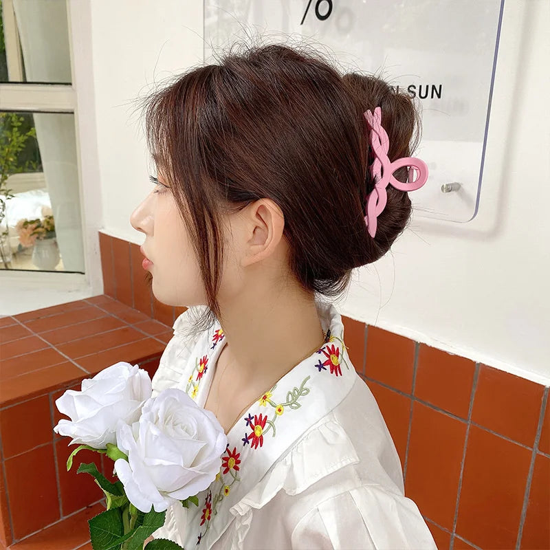 Pince à cheveux style coréen en métal