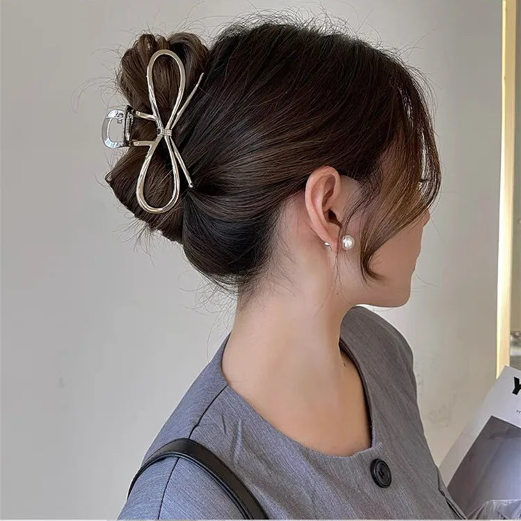 Pince à cheveux style coréen en métal