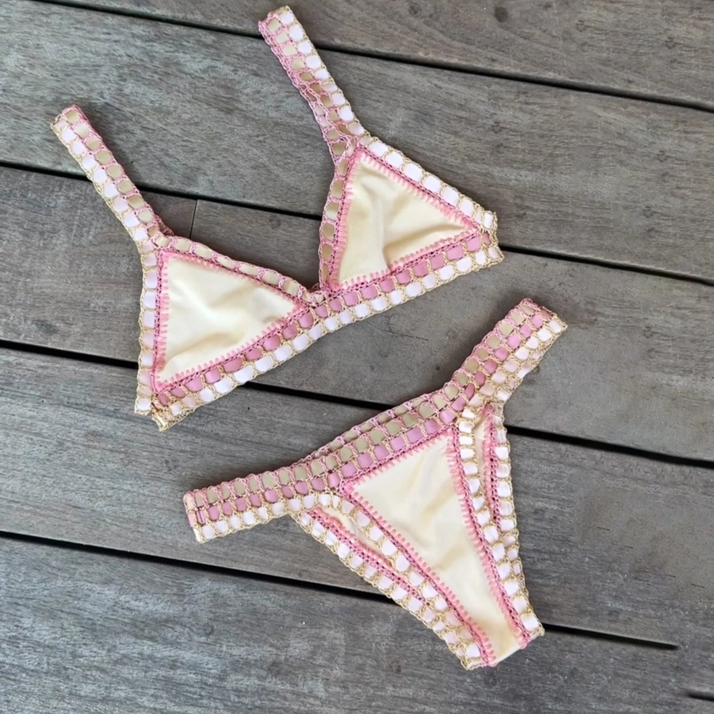 Bikini triangle en crochet Ava