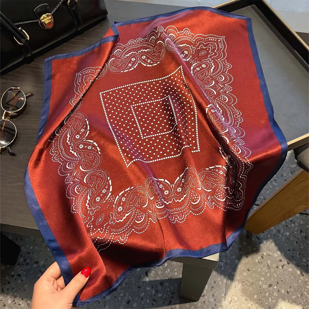 Foulard en soie Solène