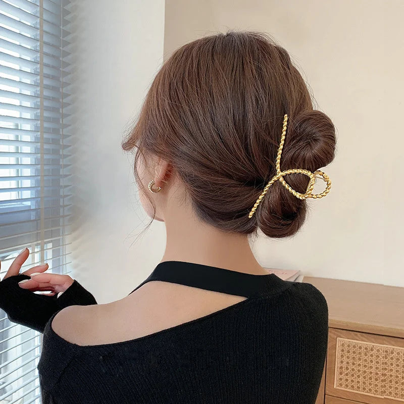 Pince à cheveux style coréen en métal