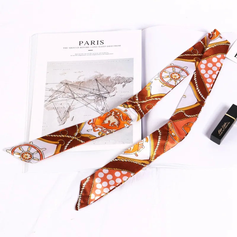 Foulard long et fleuri Flavie