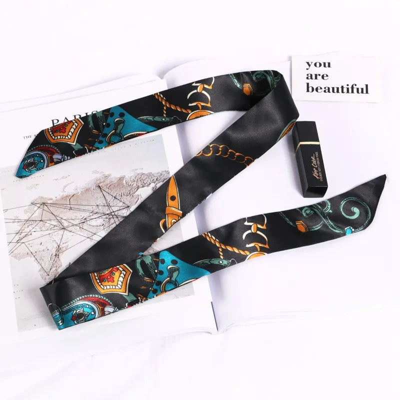 Foulard long et fleuri Flavie